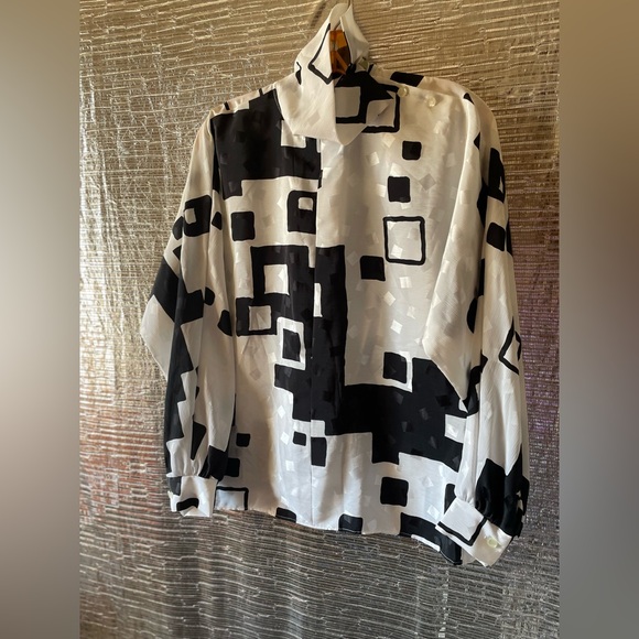 80s Abstract print blouse - Picture 2 of 8